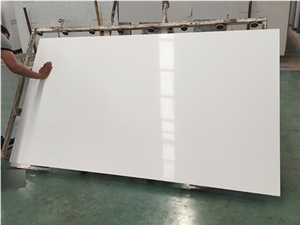 China Pure White Quartz Stone Slab Glossy Solid Surface