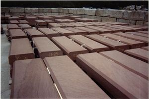 Vineyard Red SandStone Bridge Cap Pieces